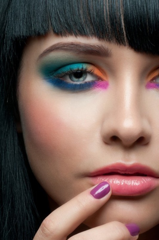 colorful-eye-makeup-1 14 Latest Makeup Trends to Be More Gorgeous in 2020