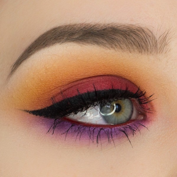 colorful-eye-makeup-6 14 Latest Makeup Trends to Be More Gorgeous in 2020