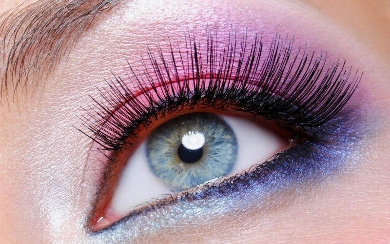 colorful-eye-makeup-7 14 Latest Makeup Trends to Be More Gorgeous in 2020