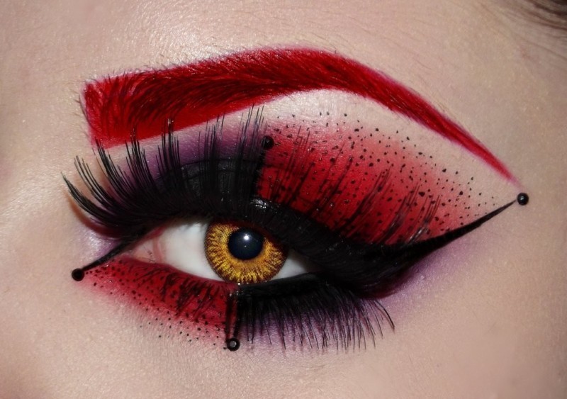 colorful-eye-makeup-8 14 Latest Makeup Trends to Be More Gorgeous in 2020