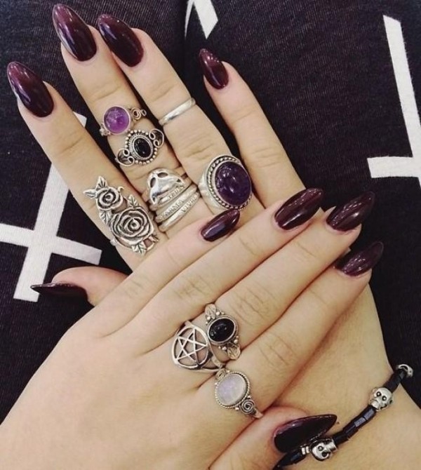 dark-nails-7 28+ Dazzling Nail Polish Trends You Must Try in 2022