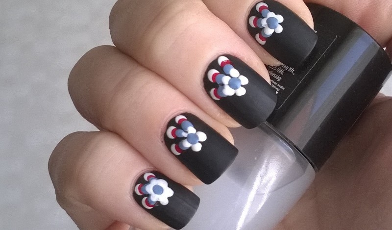 dark-nails-8