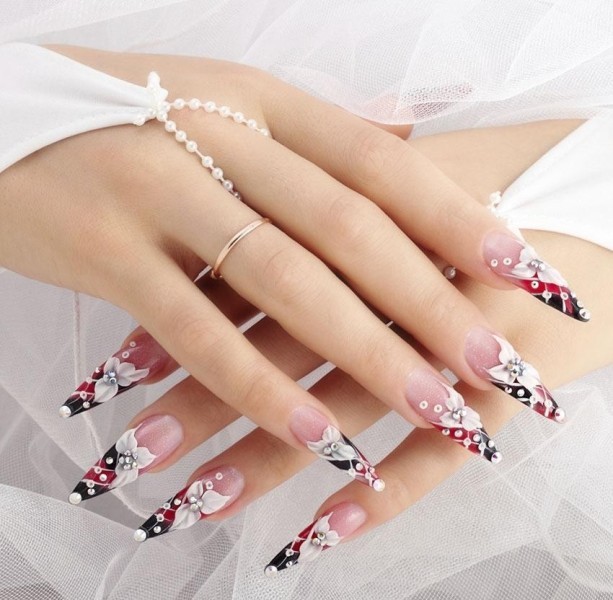 embellished-nails-12 28+ Dazzling Nail Polish Trends You Must Try in 2022