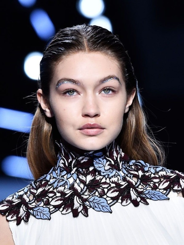 glittering-eyes-2 14 Latest Makeup Trends to Be More Gorgeous in 2020