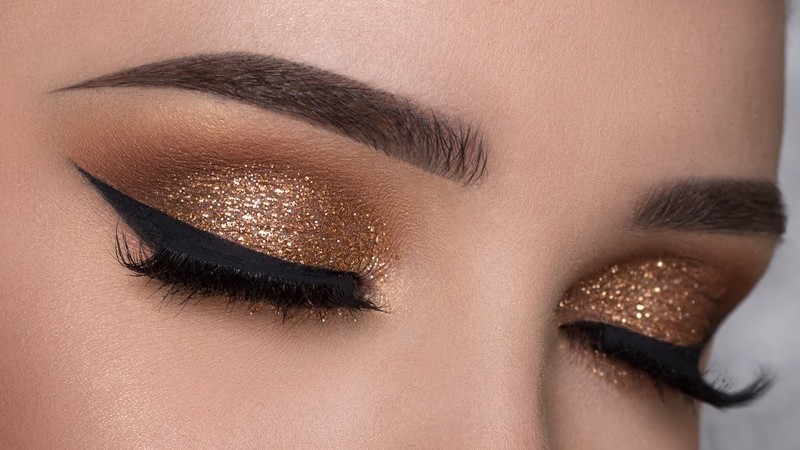 glittering-eyes-5 14 Latest Makeup Trends to Be More Gorgeous in 2020