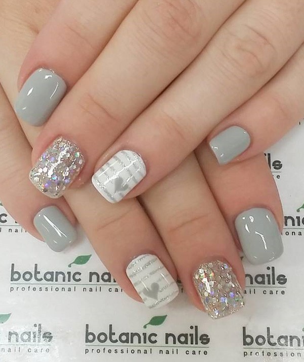 glittering-nails-6 28+ Dazzling Nail Polish Trends You Must Try in 2022