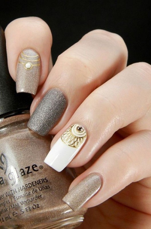 glittering-nails