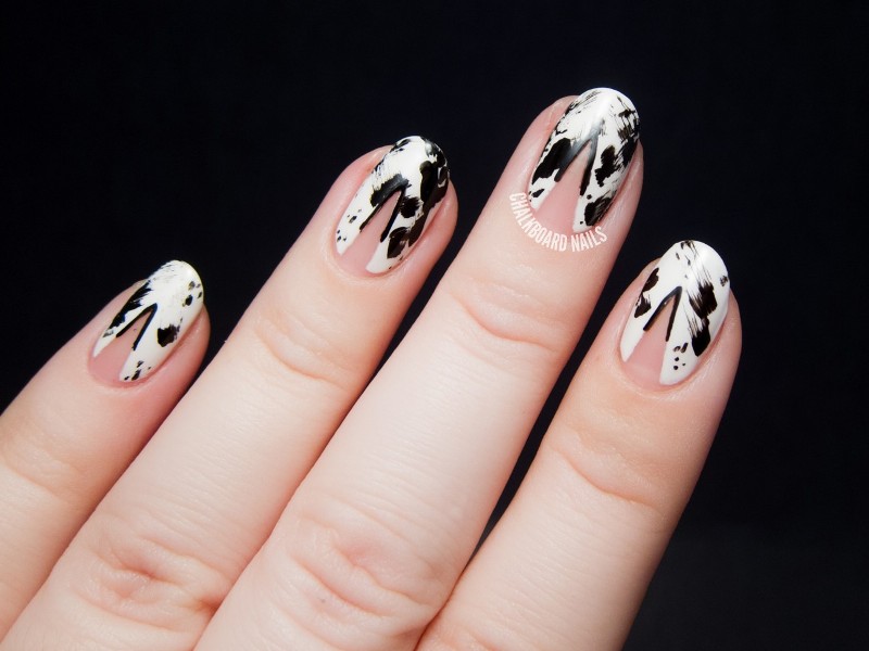 negative-space-nails-21