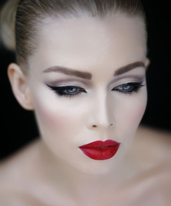 red-lips-7 14 Latest Makeup Trends to Be More Gorgeous in 2020