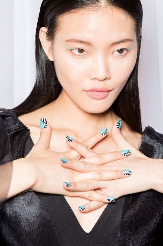 striped-nails-3