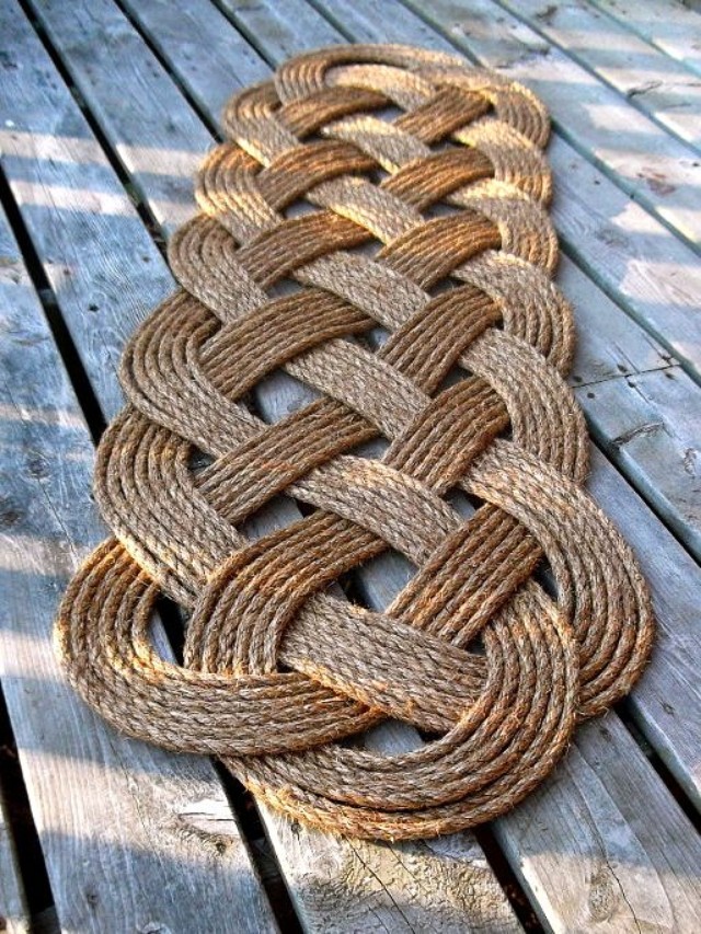 Aquatic rope bath rug2 10 Creative DIY Bathroom Rugs - 19