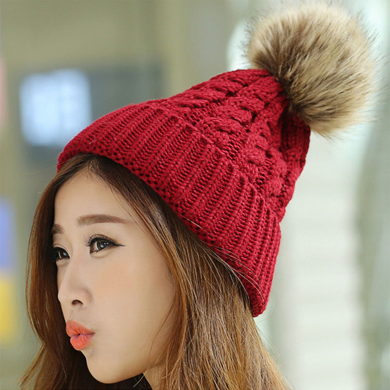BEANIES1 10 Most Beauty Trends That Men Hate - 34