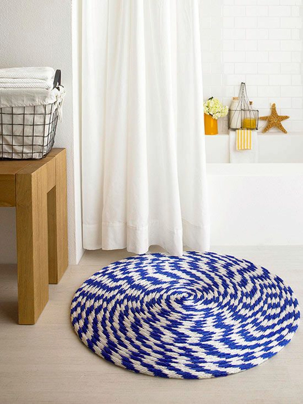 Braided bath rug3 10 Creative DIY Bathroom Rugs - 3