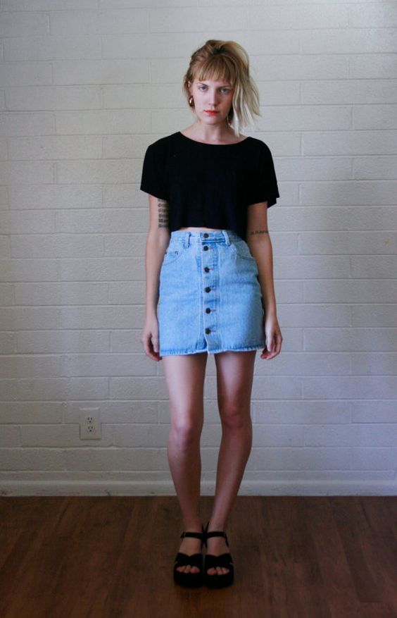 HIGH WAISTED ANYTHING2 10 Most Beauty Trends That Men Hate - 19