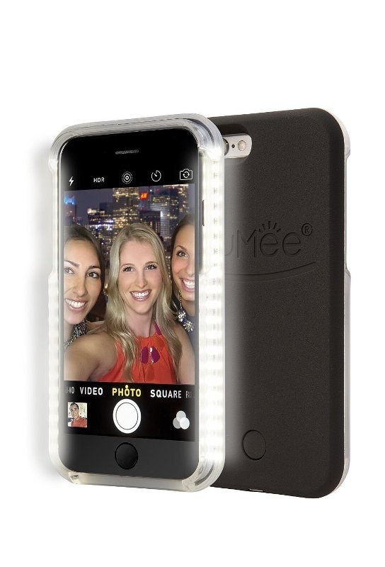 Illuminated cell phone case for perfect selfies 