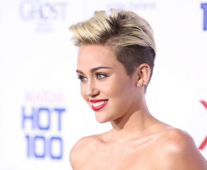 Miley Cyrus Trendy Fashion: 15+ Hottest Celebrities' Hairstyles Trends - 17