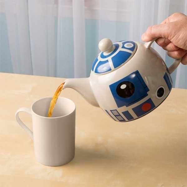 Star-Wars-R2-D2-ceramic-teapot 50 Affordable Gifts for Star Wars & Emoji Lovers