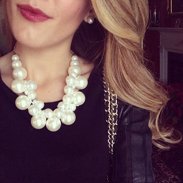 bulky pearl necklace2 6 Hottest Necklace Trends For Summer - 8