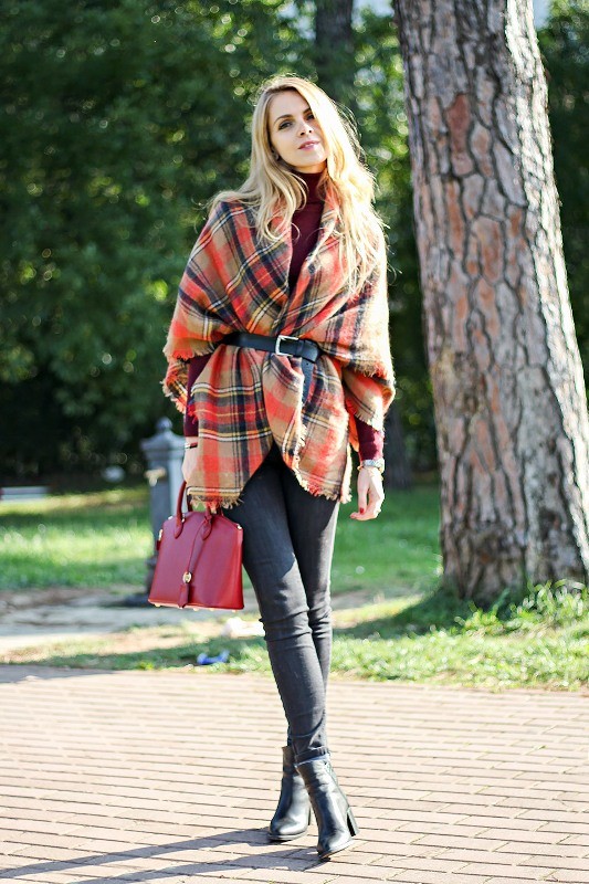 39+ Most Stunning Christmas Gifts for Teens 103 catchy-scarves-6
