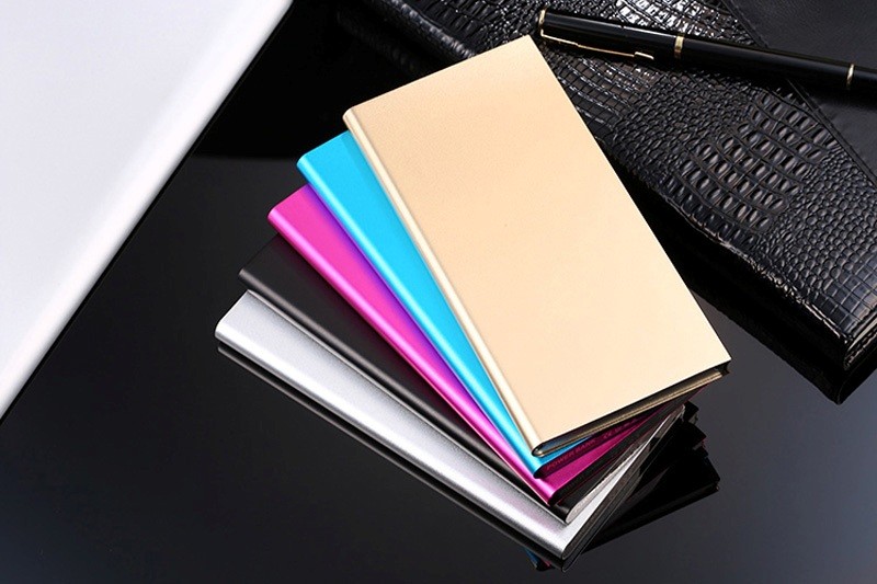 39+ Most Stunning Christmas Gifts for Teens 28 external-portable-battery-charger-3
