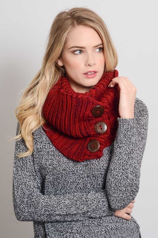 knit-scarves-1 20+ Catchiest Scarf Trends for Women in 2020