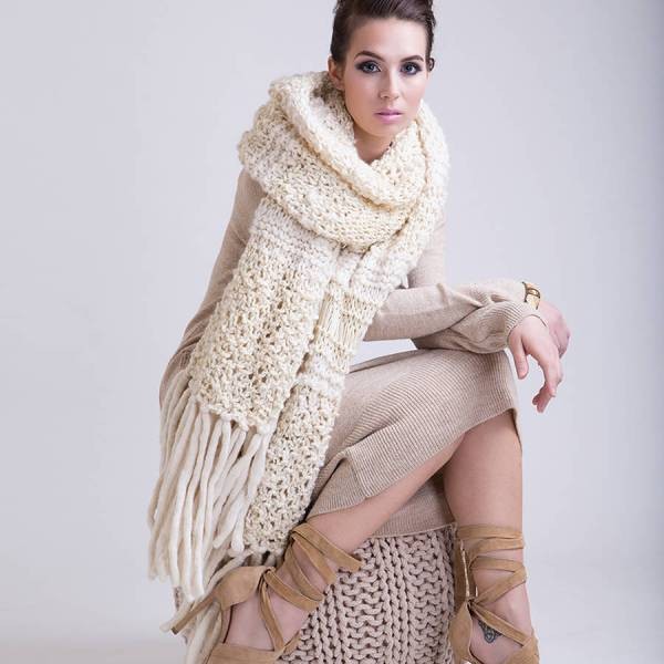 knit-scarves-18 20+ Catchiest Scarf Trends for Women in 2020