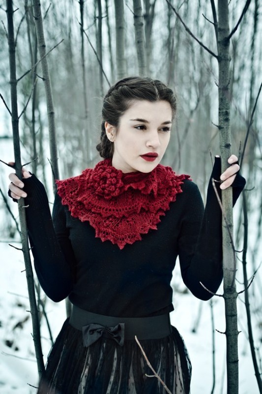 knit-scarves-3 20+ Catchiest Scarf Trends for Women in 2020
