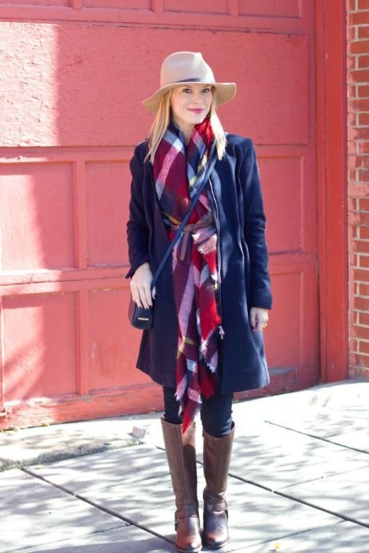 long-scarves-3 20+ Catchiest Scarf Trends for Women in 2020