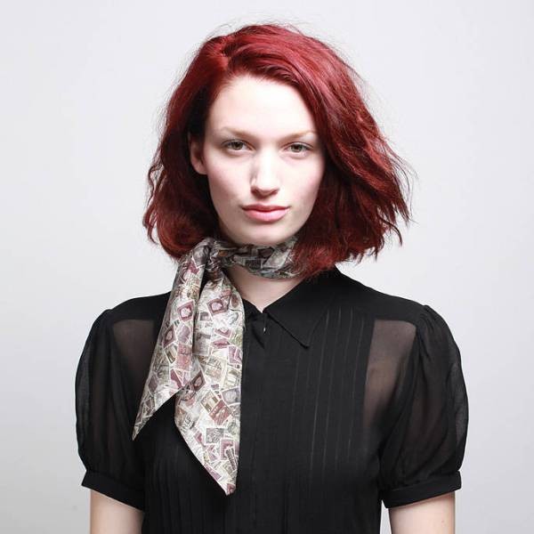 20+ Catchiest Scarf Trends for Women 98 neckerchiefs-12