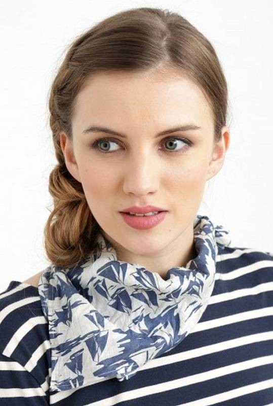 20+ Catchiest Scarf Trends for Women 92 neckerchiefs-6