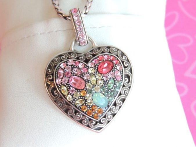 6 Hottest Necklace Trends For Summer 4 necklace3 6 Hottest Necklace Trends For Summer - 4