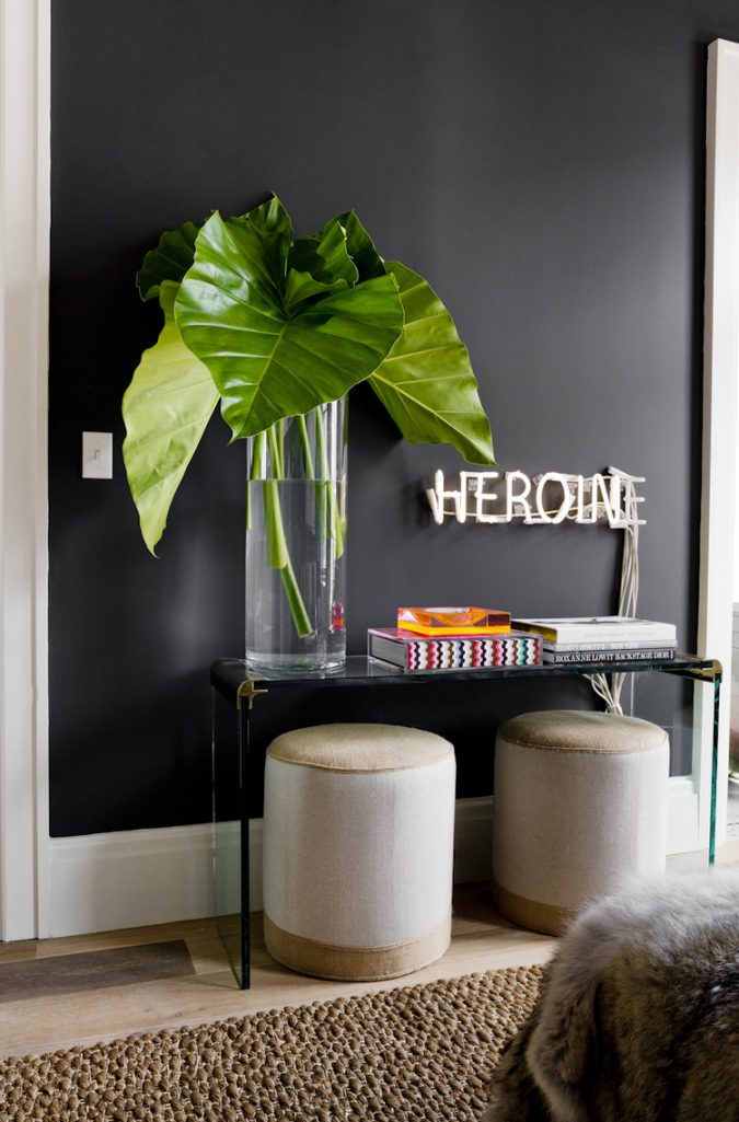 neon sign in bedroom4 30+ Best Design Ideas for Teens’ Bedrooms - 20