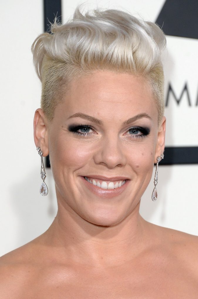 pink6 1 Trendy Fashion: 15+ Hottest Celebrities' Hairstyles Trends - 4