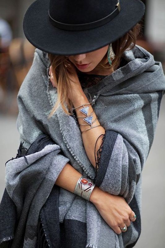 20+ Catchiest Scarf Trends for Women 103 scarf-trends-2017-2