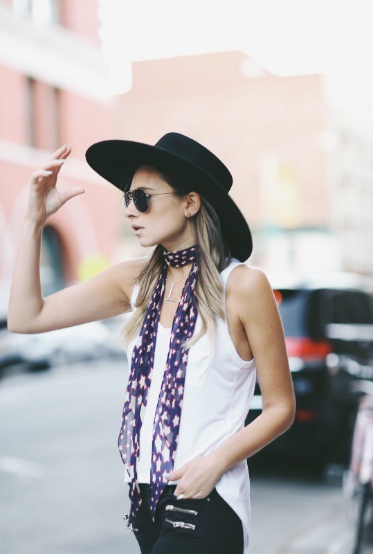 skinny-scarves-12 20+ Catchiest Scarf Trends for Women in 2020