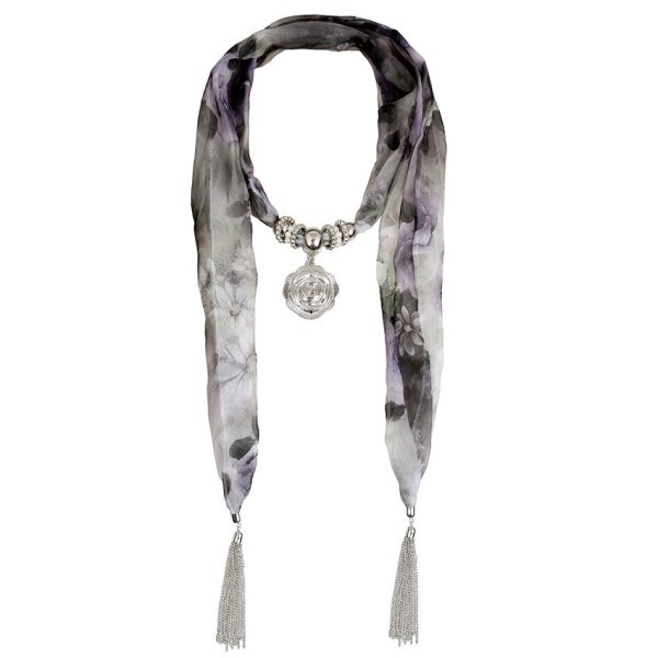 skinny-scarves 20+ Catchiest Scarf Trends for Women in 2020