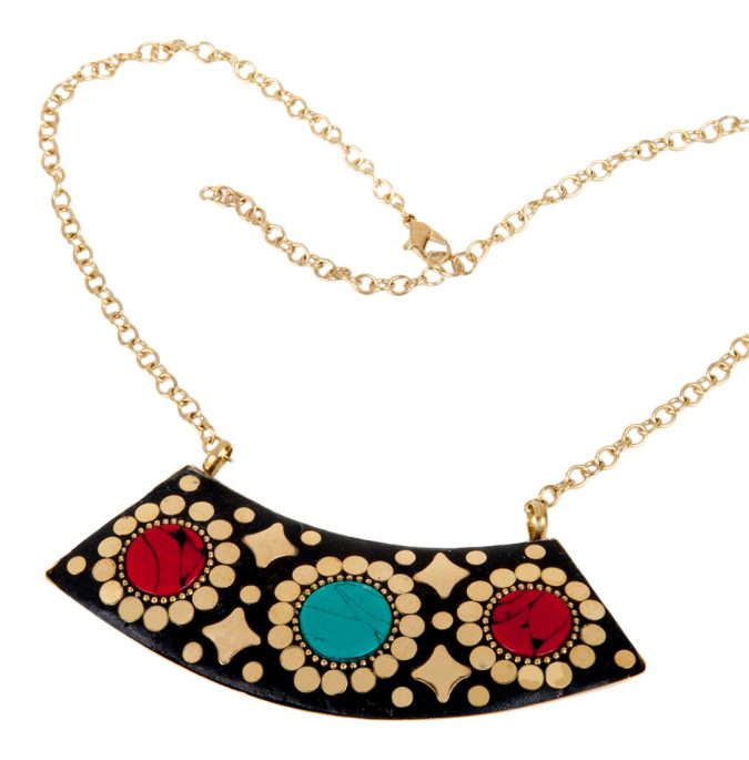 6 Hottest Necklace Trends For Summer 10 ventage necklace 6 Hottest Necklace Trends For Summer - 10