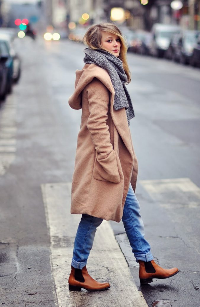 woman wearing chelsea boots 5 Stylish Women Shoe Trends - 31