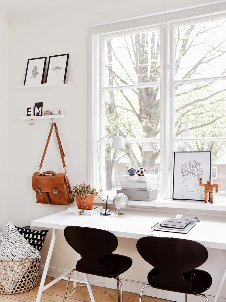 Top 5 Girls’ Bedroom Decoration Ideas 28 A Corner For Assignments3 Top 5 Girls’ Bedroom Decoration Ideas - 28