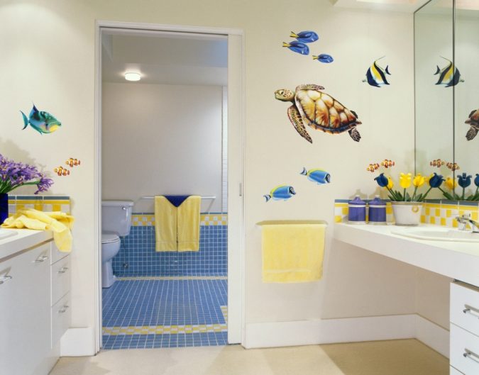 Beach-Themed-Wall-Decals-Australia-675x529 5 Bathroom Designs of kids' Dreams