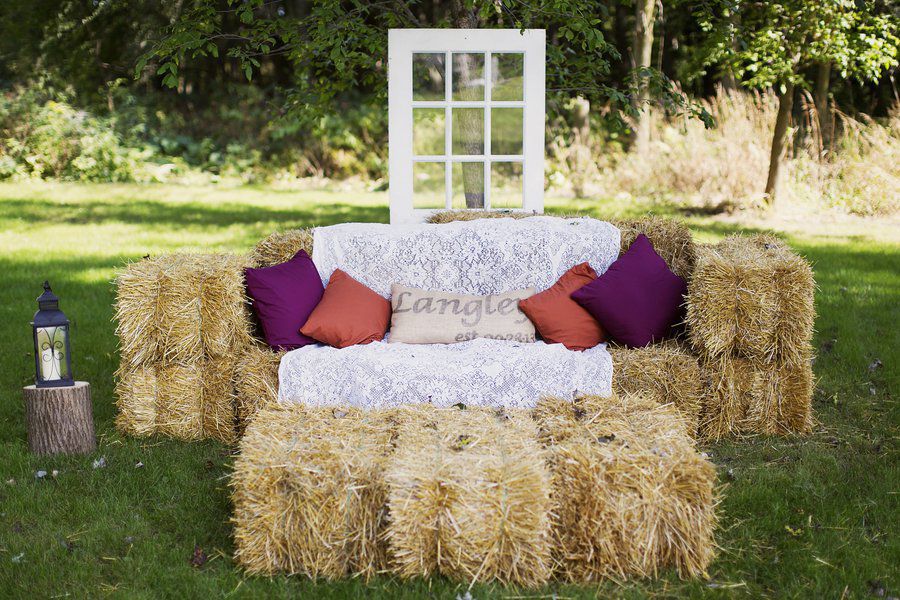 Create Hay Grass1 10 Hottest Outdoor Wedding Ideas - 14