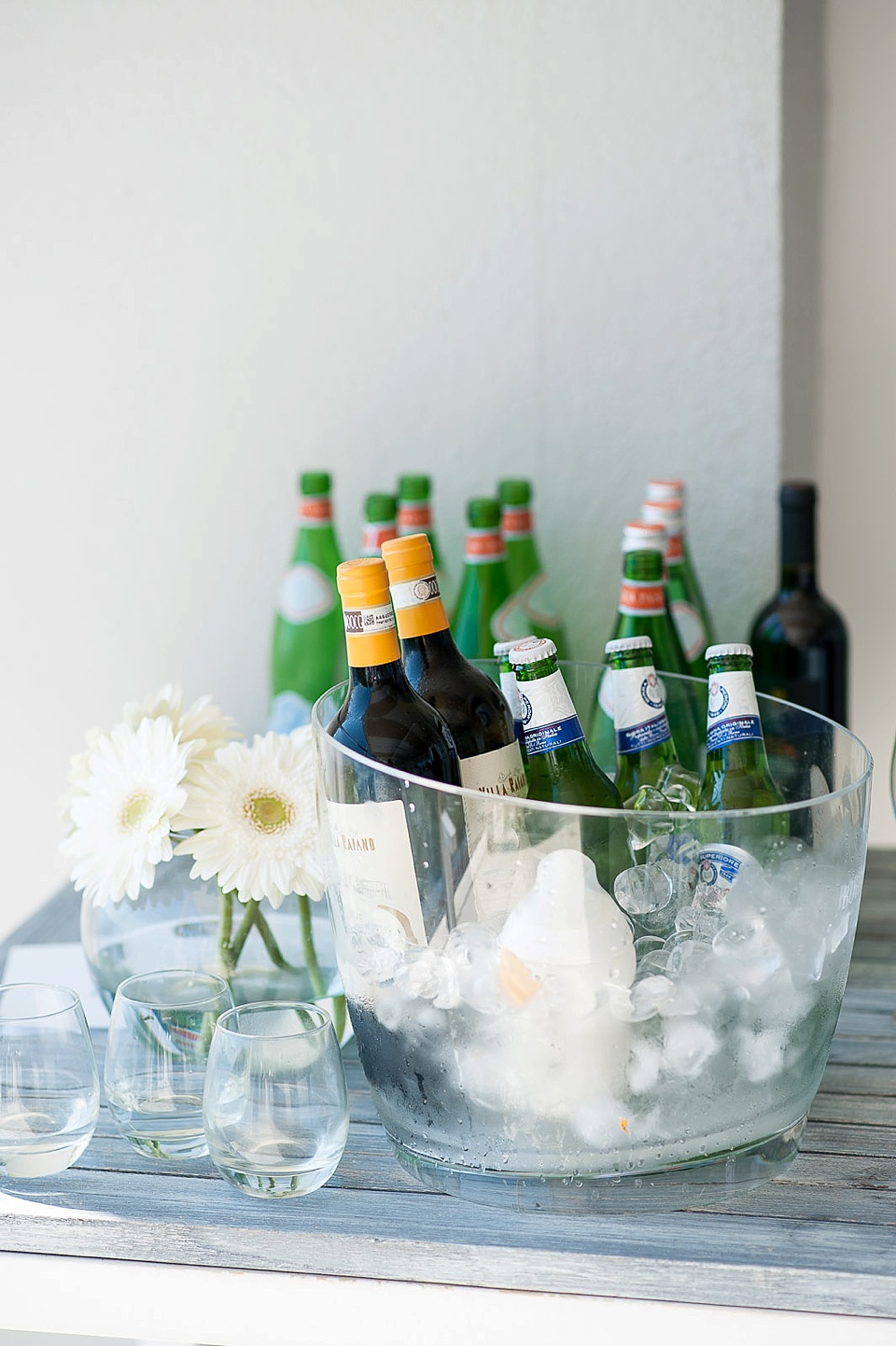 10 Hottest Outdoor Wedding Ideas 26 Drink Coolers1 10 Hottest Outdoor Wedding Ideas - 26