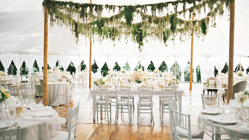 10 Hottest Outdoor Wedding Ideas 13 Floral Theme5 10 Hottest Outdoor Wedding Ideas - 13