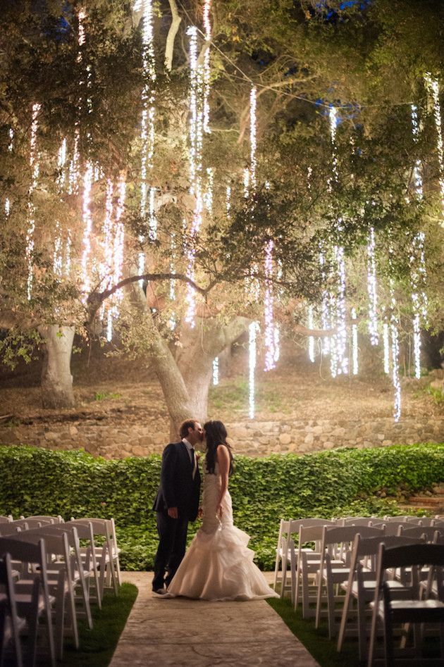 Illuminating Trees2 10 Hottest Outdoor Wedding Ideas - 23