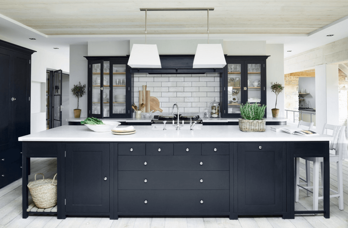 Make It Black1 5 Latest Kitchens’ Decorations Ideas - 7