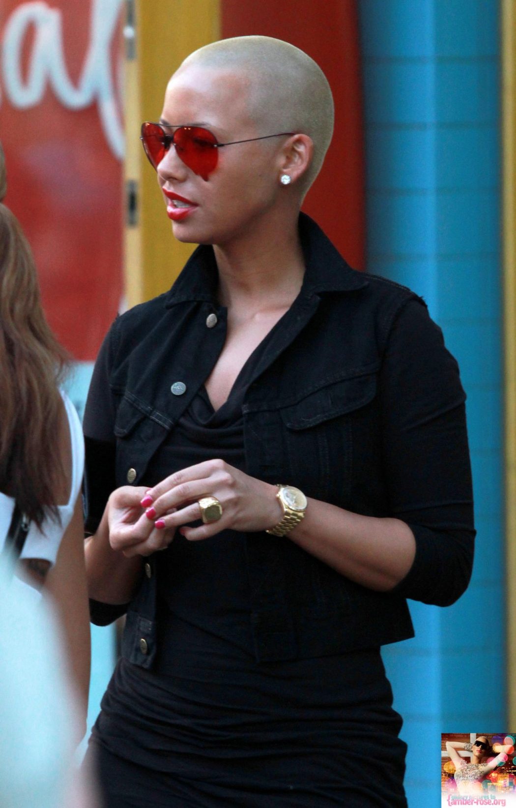 MeltingDripping Sunglasses04 12 Unusual Sunglasses trends - 5