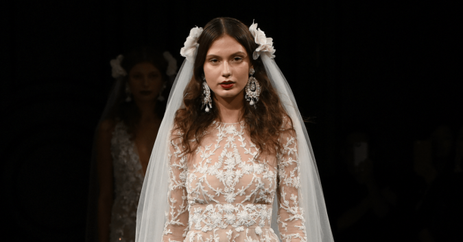 +25 Wedding dresses Design Ideas for a Gorgeous-looking Bride 62 Naeem Khan bridal fb +25 Wedding dresses Design Ideas for a Gorgeous-looking Bride - 62