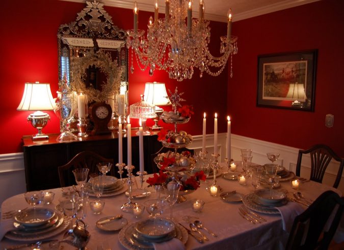 Top 10 Best Ways To Turn Your Home All Christmassy 6 candles to decorate each and every room Top 10 Best Ways To Turn Your Home All Christmassy - 3