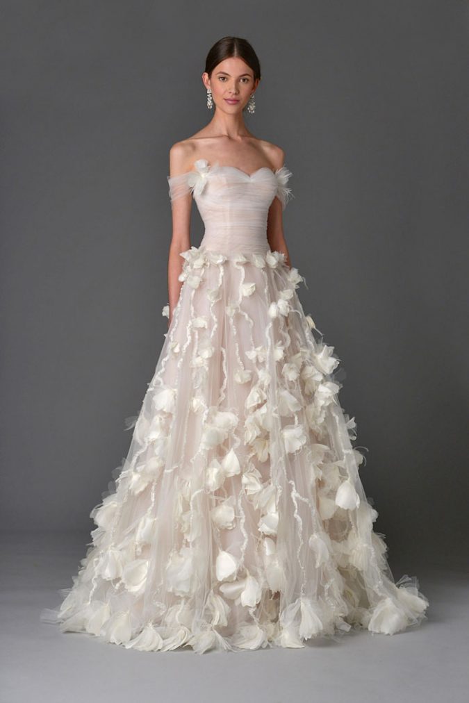 floral wedding dress Carolina Herrera +25 Wedding dresses Design Ideas for a Gorgeous-looking Bride - 51