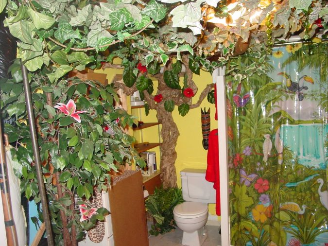 jungle-bathroom-377190-675x506 5 Bathroom Designs of kids' Dreams